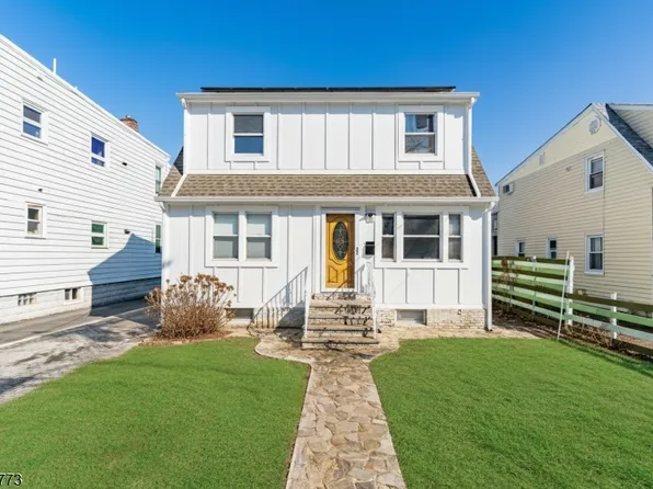 22 Schuyler Ave, Kearny Town, NJ 07032