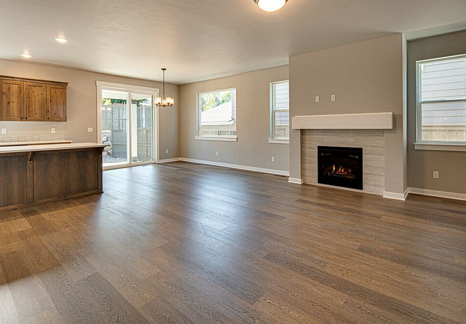 2nd image of 20664 SE Iron Horse Ln
