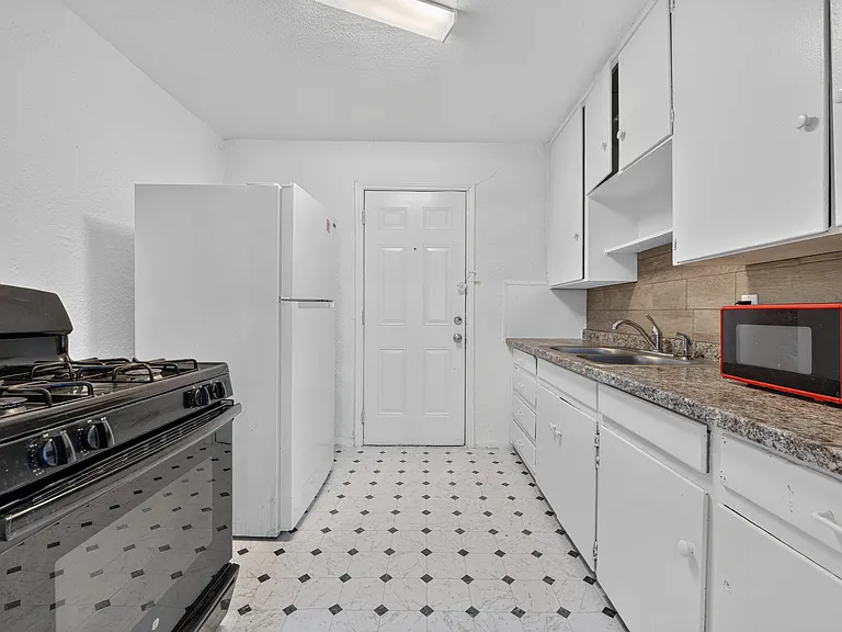 5503 Van Natta Ln — Photo 4