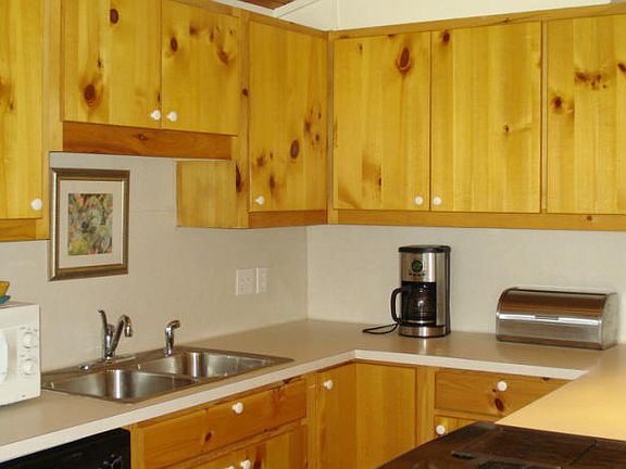 4th image of 352 Club Oak Ln
