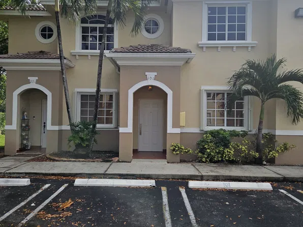 7270 NW 174th Ter APT 101, Hialeah, FL 33015