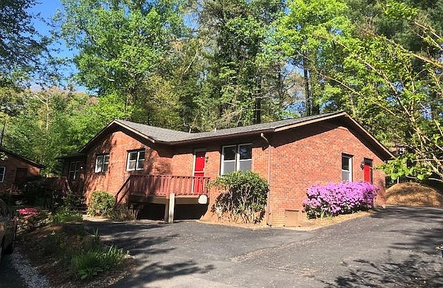 1st image of 117 Wakefield Dr #117