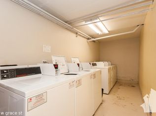 906 W Grace St #211, Chicago, IL 60613