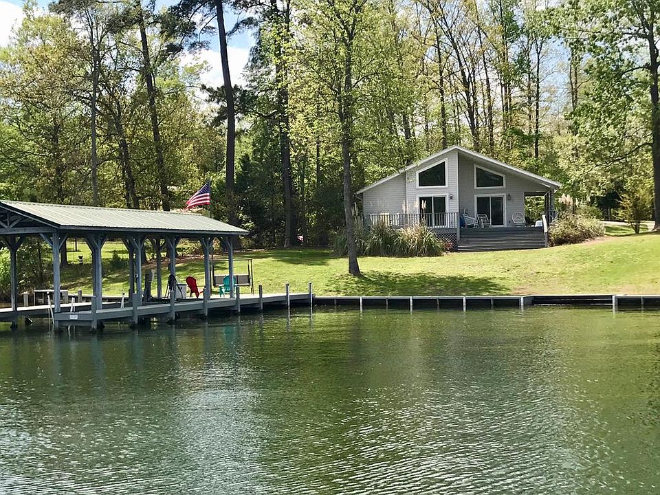 1st image of 125 Baywood Cir