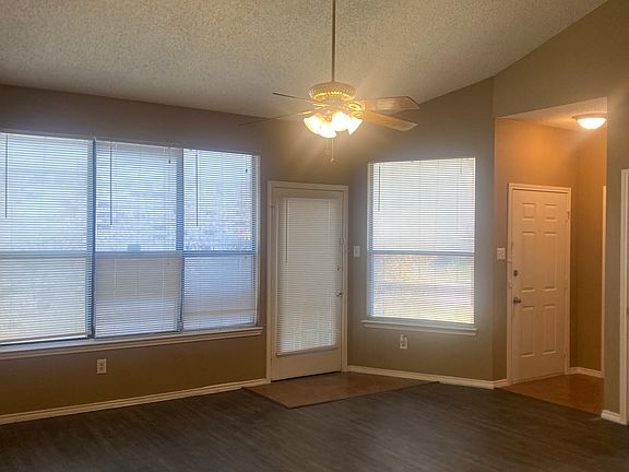 2nd image of 1133 Southpointe Dr