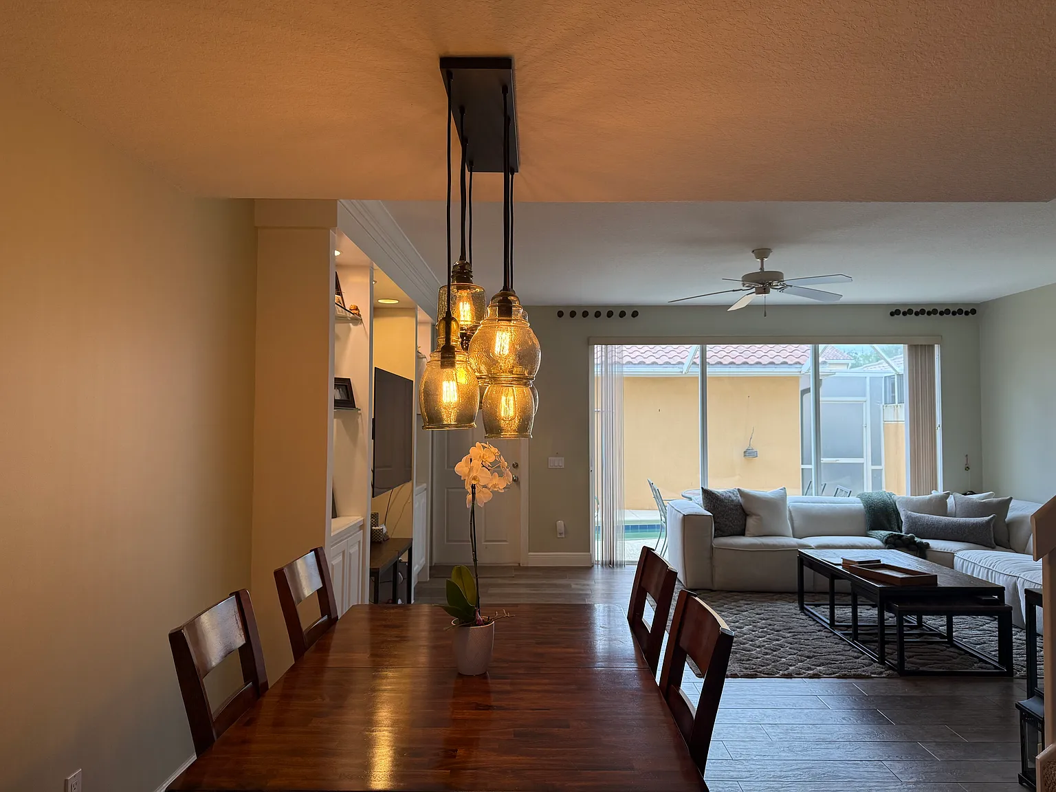 3 bed, 1868 sqft, $3,500 — Photo 3