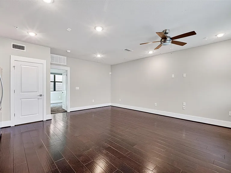 2401 Crawford St #B209 — Photo 20