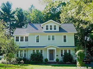 83 Stoneleigh Ct, Rochester, NY 14618