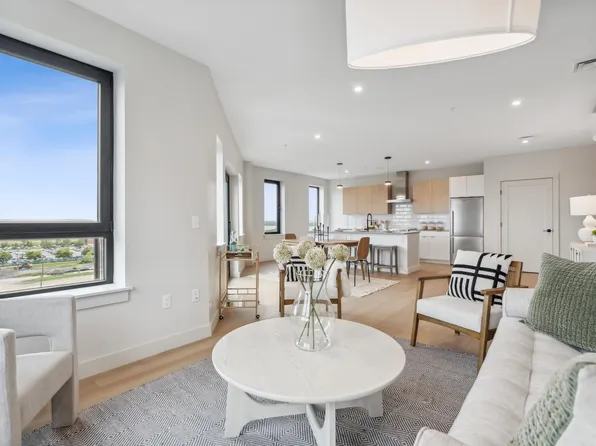 75 Chestnut Street #705, Portland, ME 04101