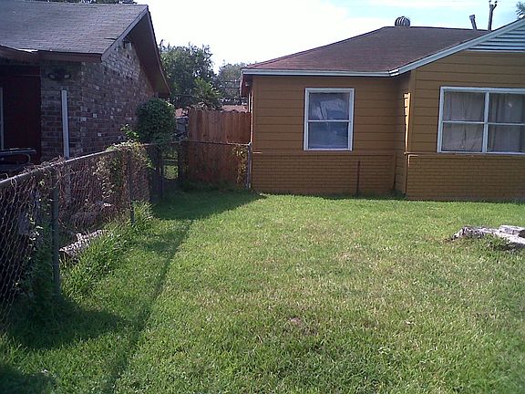 Front yard 