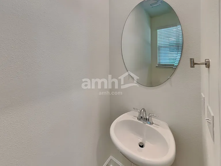 8603 Belfort Landing Dr — Photo 9