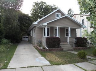 2410 Maplewood Ave, Lansing, MI 48910