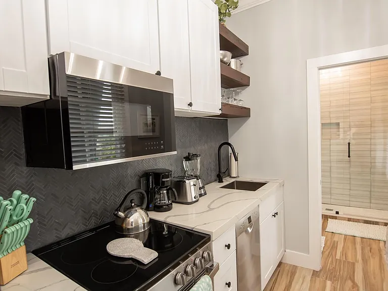 1309 Whitehead St #4 — Photo 10