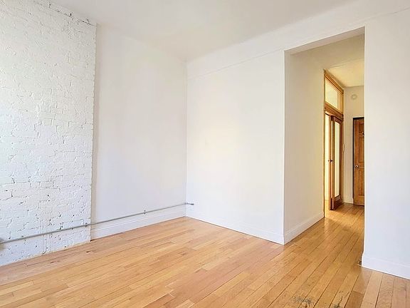 2nd image of 527 E 12th St APT C2