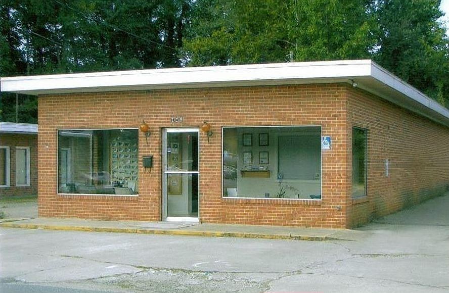Commercial Builing - Front view