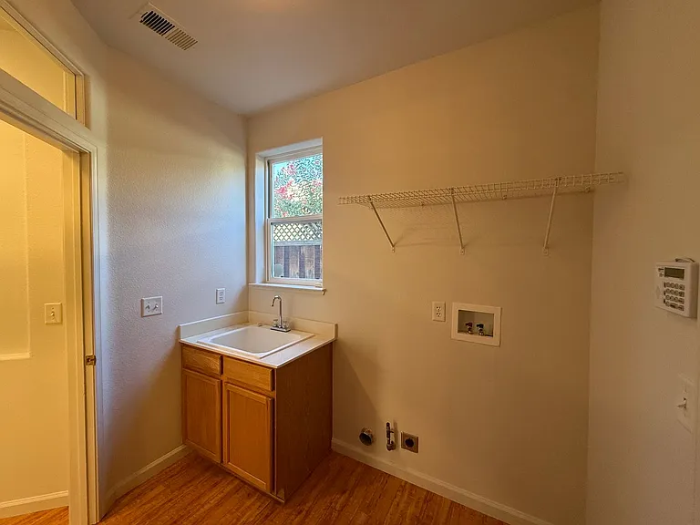 3904 Crescendo Ln — Photo 26