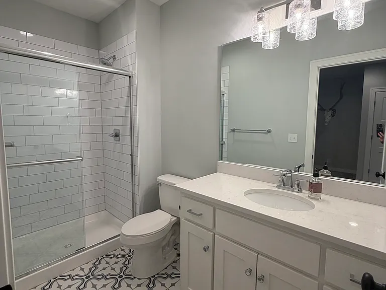 709 Pine Ct — Photo 18