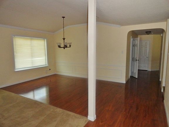 3rd image of 5910 Drystone Ln