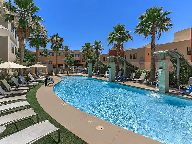 Las Aguas Apartments — Photo 17