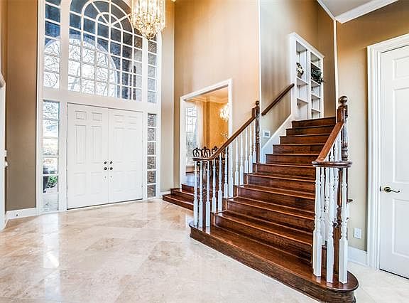 3rd image of 2709 Pelican Bay Ct