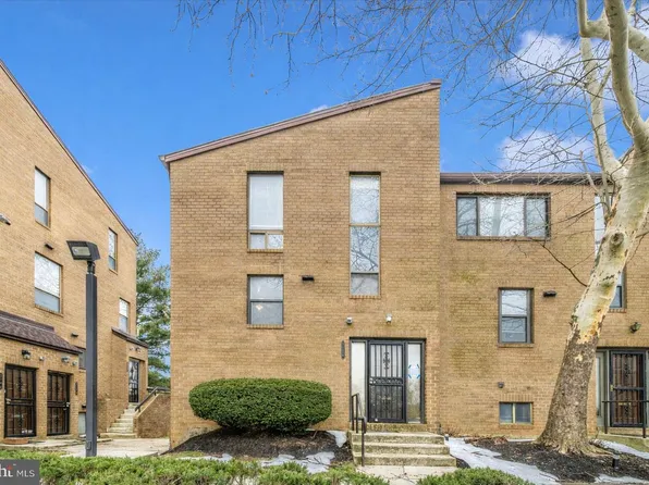 3136 Banneker Dr NE #3136, Washington, DC 20018