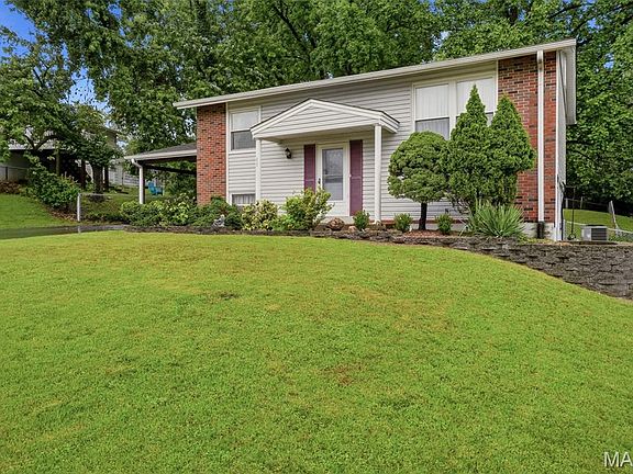 2nd image of 2674 Bennington Pl