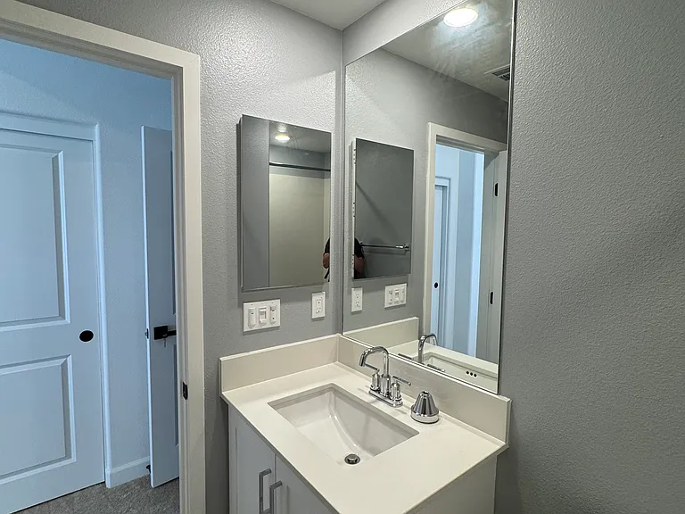 Vanity & storage