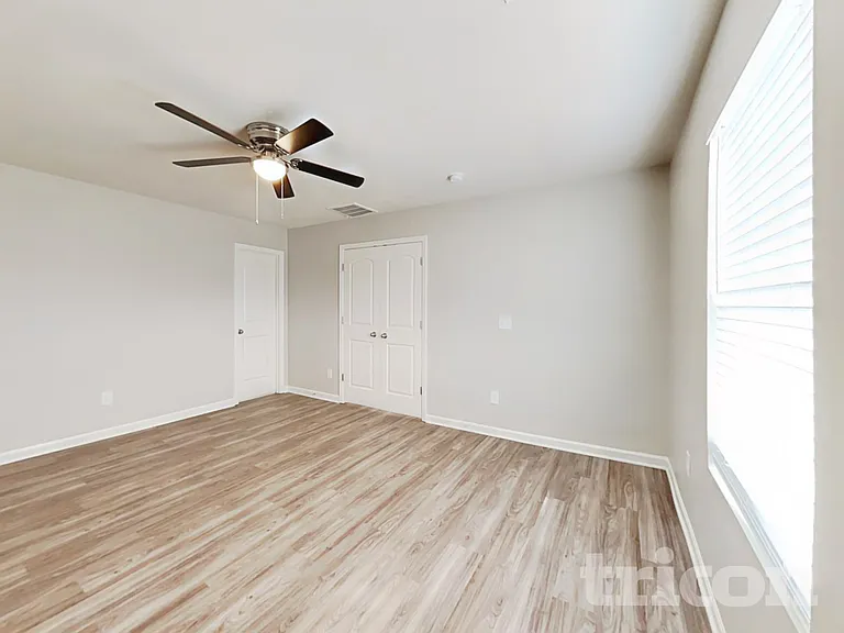 4114 Vershire Ave — Photo 9