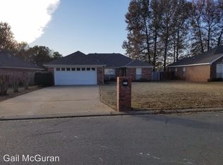 1215 Melrose Dr, Jacksonville, AR 72076