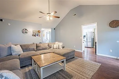 20 Doctors Ct — Photo 20