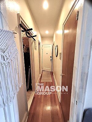 3rd image of 364 W 53rd St APT 5R