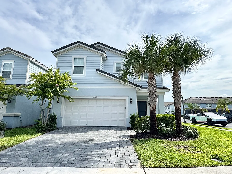 7404 Oakmoss Loop