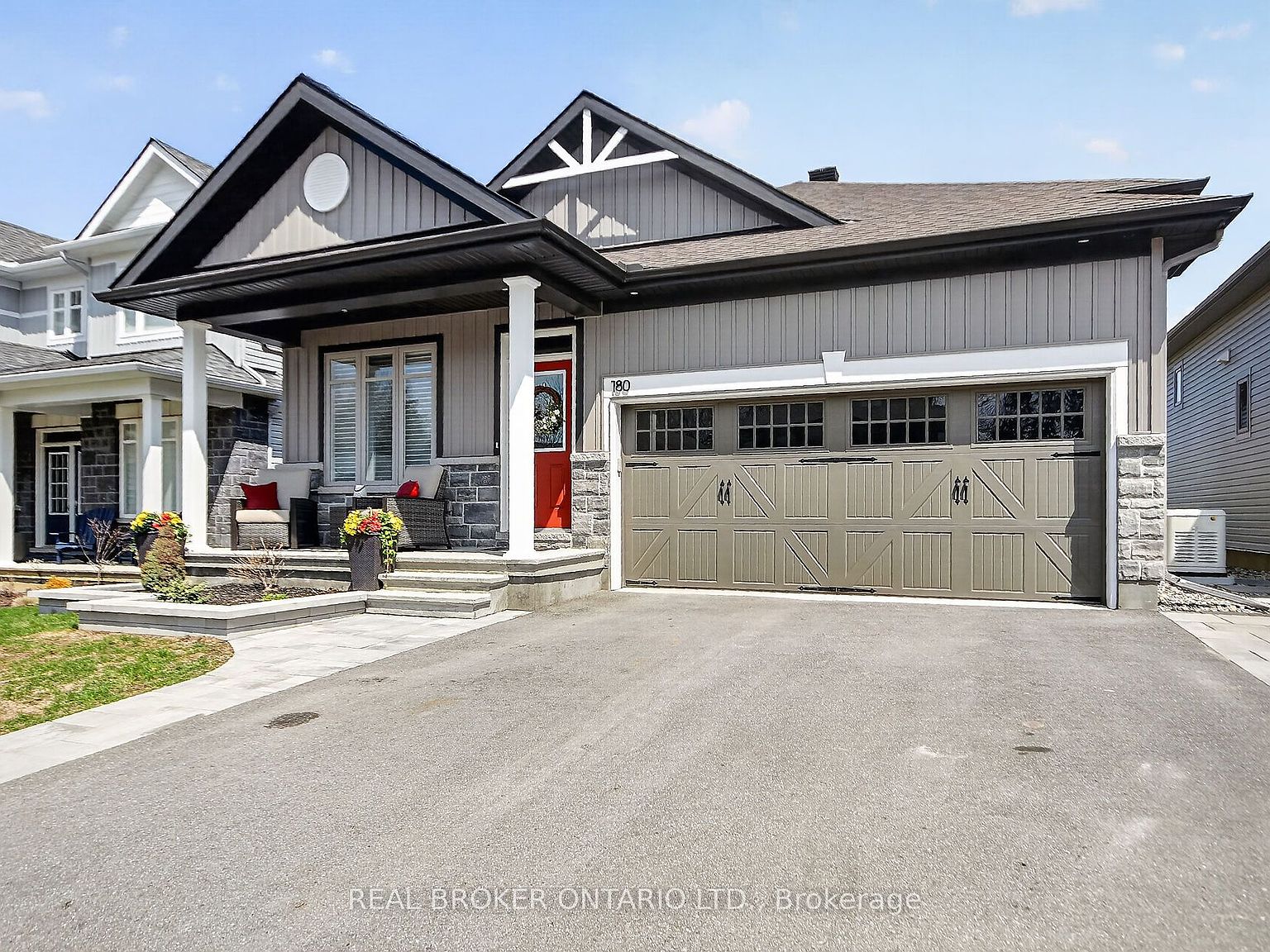 180 Blackhorse Dr