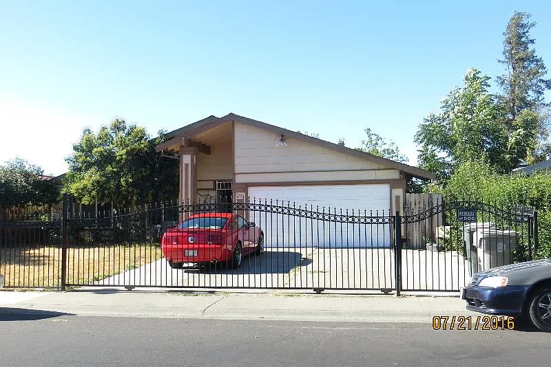 3835 Shining Star Dr photo 1