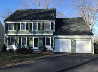 88 Fieldstone Ter, Stamford, CT 06902