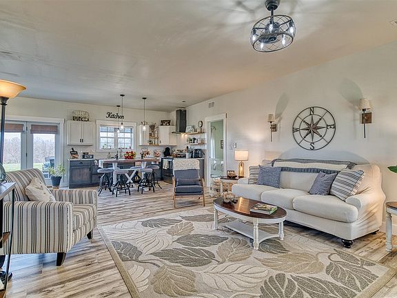 2nd image of 894 Union Chapel Rd