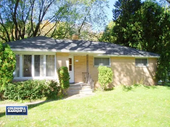1243 Melody Dr, Green Bay, WI 54303