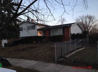 2739 Wall Ave, Waukegan, IL
