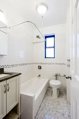 Rented by Compass | media 13