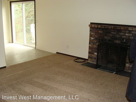 5th image of 14608 NE Coast Pine Ct APT D