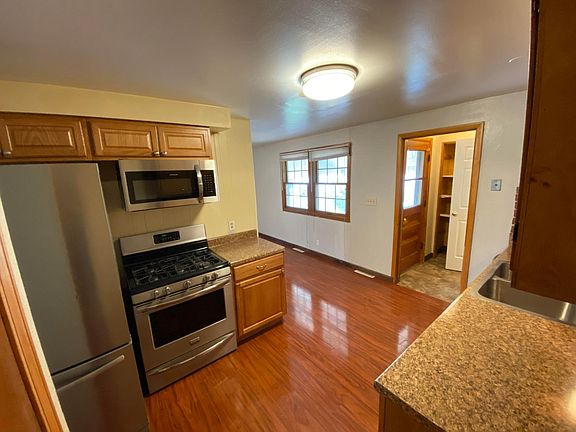 2nd image of 33 Glenside Ave