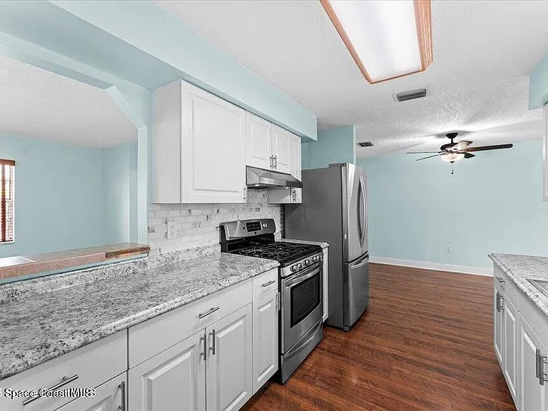 1527 Spruce Rd — Photo 14