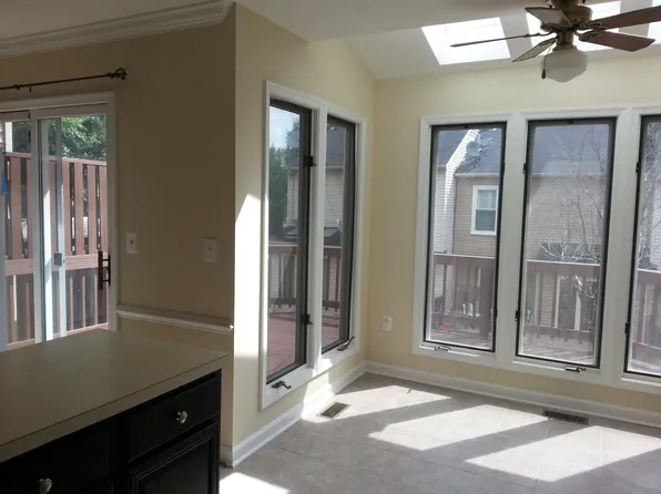 40 Drumcastle Ct, Germantown, MD 20876