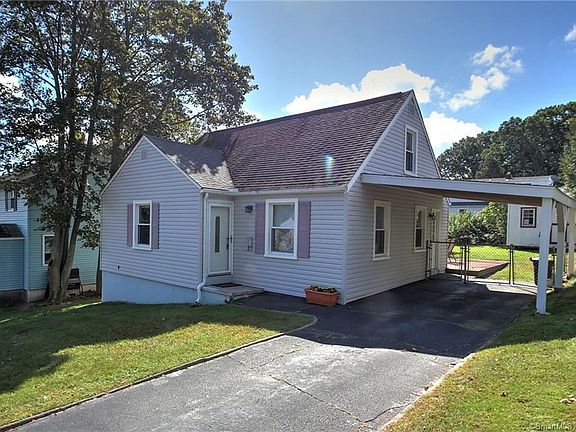 Meticulously maintained inside & out! Easy one step access in and out!