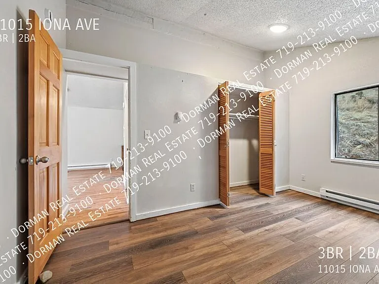 11015 Iona Ave — Photo 13