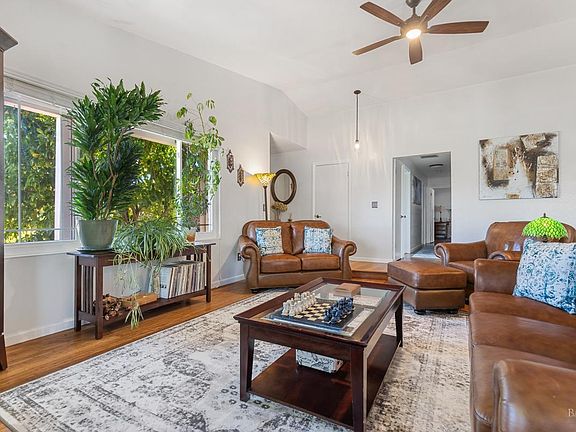 4th image of 919 Dorine Avenue