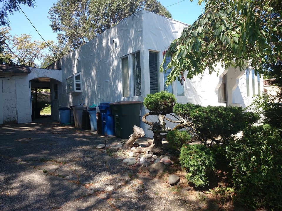 2nd image of 9717 35th Ave SW