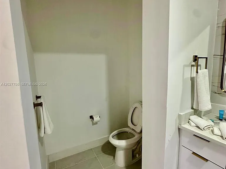 415 NW 133rd St — Photo 37