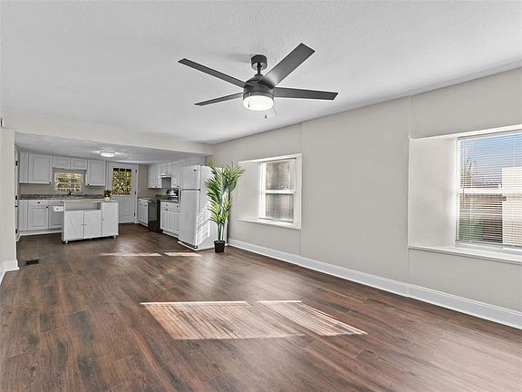 4th image of 3622 E MOHAWK AVENUE