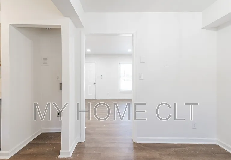 931 Cantwell St #1 — Photo 7